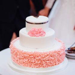 wedding-cake-at-the-wedding-of-the-newlyweds-1.jpg